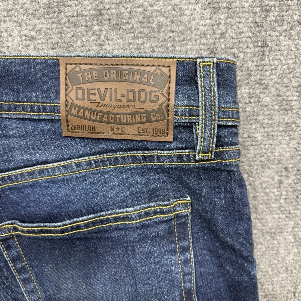 Devil Dog Dungarees Slim Straight Jeans Men's size 32 32x32 w/light spot